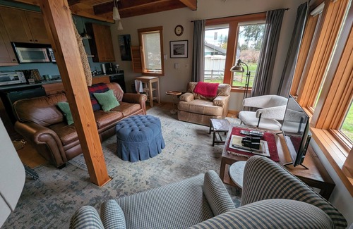 Skamokawa Casa | River Loft Cabin on Columbia, River Loft Cabin
