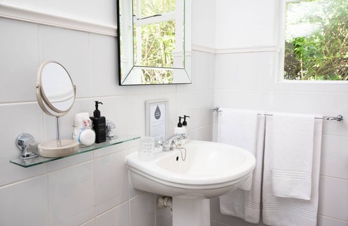 Stellenbosch Central Casa | River Manor Boutique Hotel