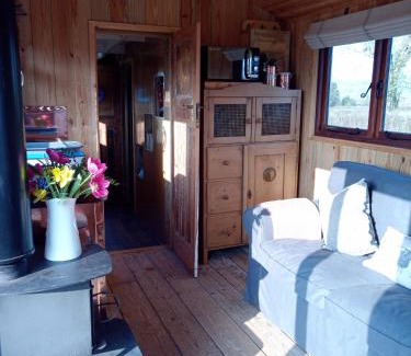 Cullompton Otro | River Meadow Retreat