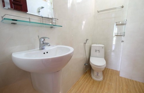 Cam An Hotel | River Park Homestay and Hostel