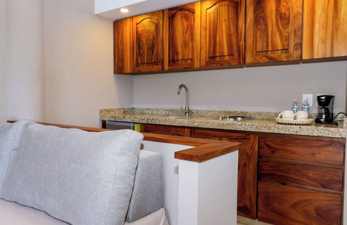 Puerto Vallarta Hotel | River Park Hotel