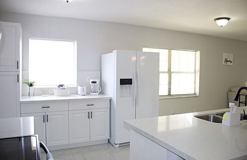River Park Casa | River Park Marine-House Vacation, 3B, 2B.
