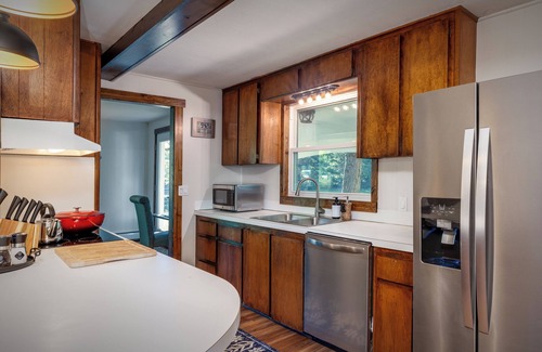 Indian River Casa | River Pines~Downtown Waterfront w/ Wildlife Watching! Firepit,Snowmobile,Biking