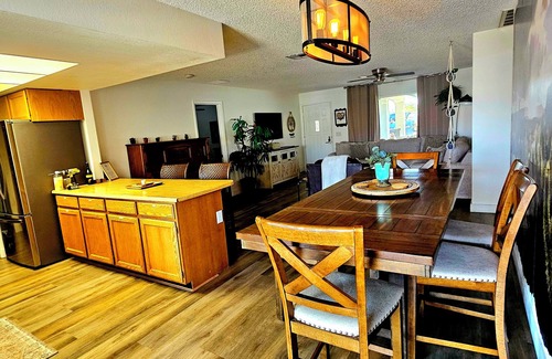 Bullhead City Casa | >1 mile to Colorado River-Updated Family Home for 8, Pet Friendly, Boat Parking