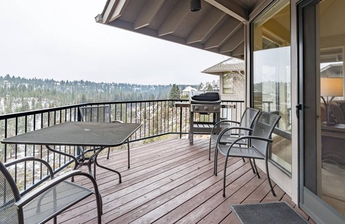 Century West Condominio | River Ridge 429 AB