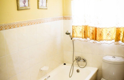 Gaborone Cama Y Desayuno | River-Ridge Guest House