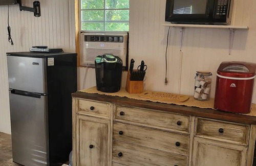 Proctor Cabina | River Rock Cabin 11 - Wilderness RV & Adventure Park