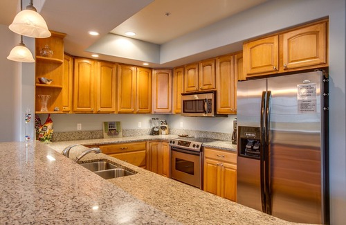 Leavenworth Condominio | River's Echo Downtown Leavenworth Condo Vacation Rental, Vista a la montaña para 6