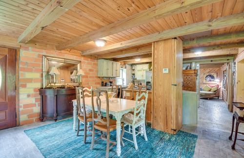 Fairhope Casa | 'River's Edge' Alabama Gulf Coast Getaway w/ Deck!