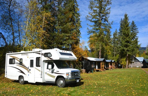 Clearwater Casa | River's Edge Retreat | RV Site 2