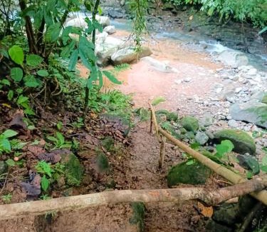 Ballena Casa | River Stone House At The Rivers Edge