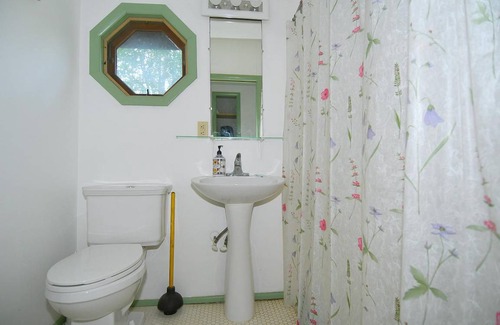 Great Cacapon Cabina | Cabaña ∙ 3 habitaciones ∙ 6 personas
