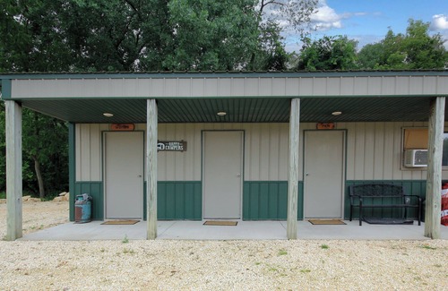 Littleport Alquiler De RV | River Valley Campground