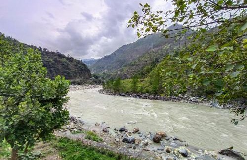 Chamoli Casa | River Valley Retreat