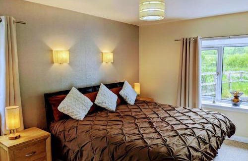 Tummel Bridge Casa | River View Cottage in Perthshire