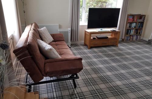 Tummel Bridge Casa | River View Cottage in Perthshire