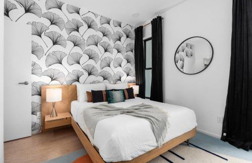 North Capitol Casa | River View High-End Condo with Private Patio and FREE Parking
