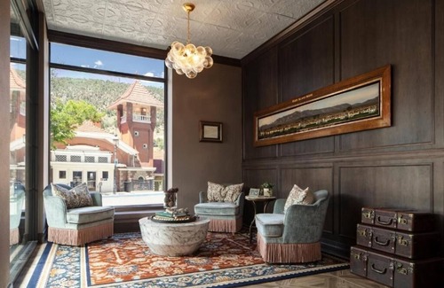 Glenwood Springs Casa | River View, Hotel Maxwell Anderson, Bar, Pet-Friendly, Close to Train Station