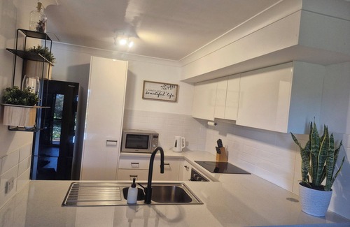 Waterford Casa | River View Townhouse centrally located between Brisbane & the Gold Coast.