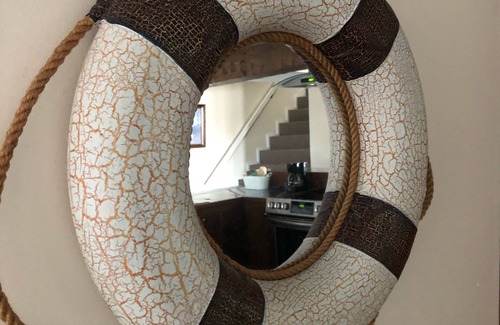 Madison Casa | River Views from Every Room! Clean, Newly Remodeled, Full Kitchen