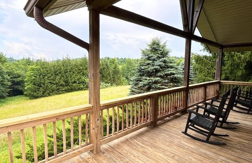 Meadows Of Dan Cabina | River Walk Cabins: Bison Cabin
