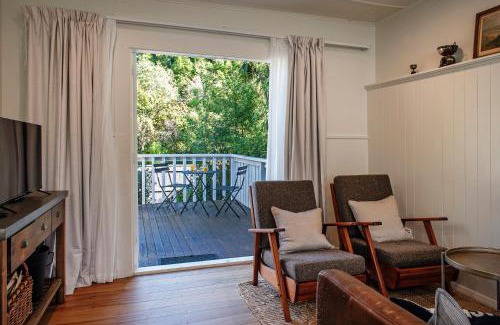 Nelson Casa | River Walk Cottage
