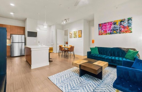 King William Apartamento | River Walk Luxury: 2BR Apt | River Views+Pool+Gym