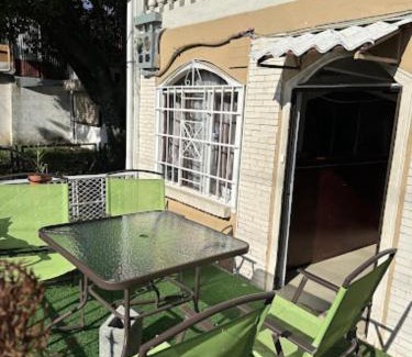 Alajuela Apartamento | Rivera Family Airport Apartments