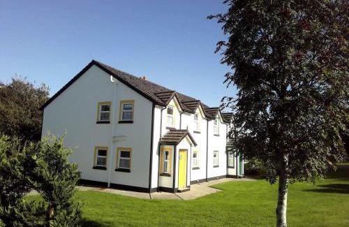 Scarriff Casa | Riverbank Cottages