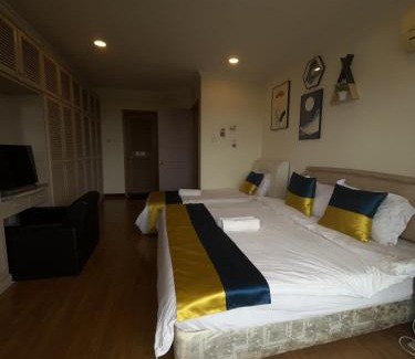 Kampung Surabaya Apartamento | Riverbank suites level 12