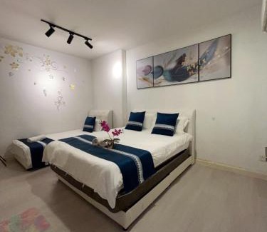 Kampung Surabaya Apartamento | Riverbank suites waterfront