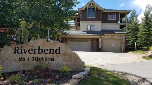 Four O'Clock Casa | Riverbend 219