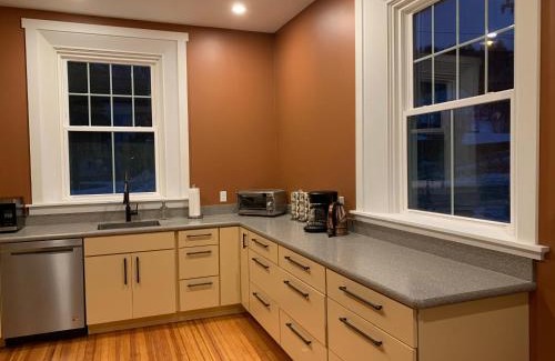 Charlemont Apartamento | Riverbend Berkshire East Basecamp