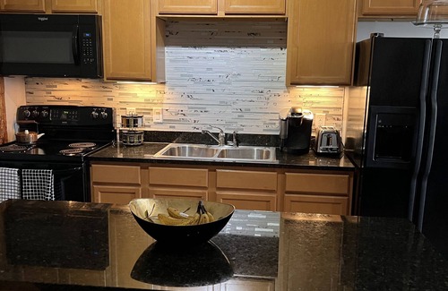 Historic Downtown Racine Condominio | Riverbend Retreat Dwntn Racine