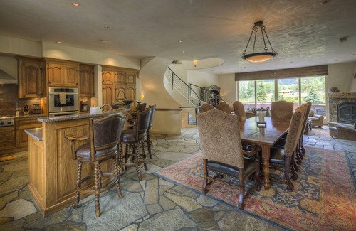 Telluride Casa | Rivercrown 2: Townhome de lujo con las mejores vistas de Telluride (4 Br / 3. 5 Ba)