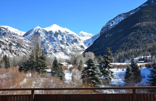 Telluride Casa | Rivercrown 2: Townhome de lujo con las mejores vistas de Telluride (4 Br / 3. 5 Ba)