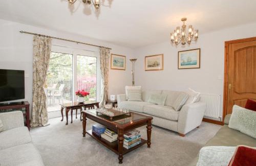 Shrewsbury Casa | Riverdale