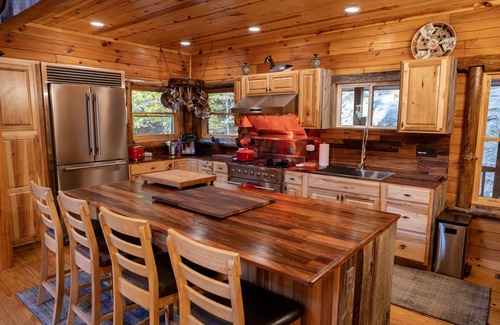 Clyde Casa | Riverfront-3 Luxury Homes on 500 Acres incl 5BR/3BA + 3BR/3BA + 2BR/2BA -Group A
