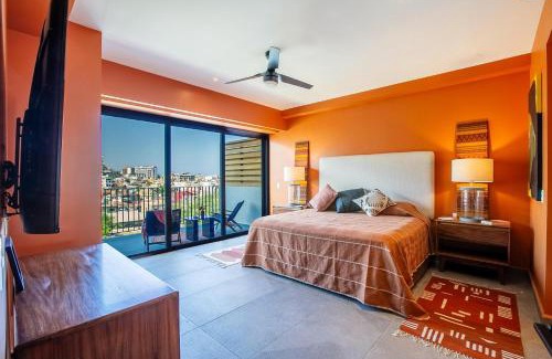 El Caloso Casa | Riverfront 3BR at Oasis | 2 Pools, Gym & Bar