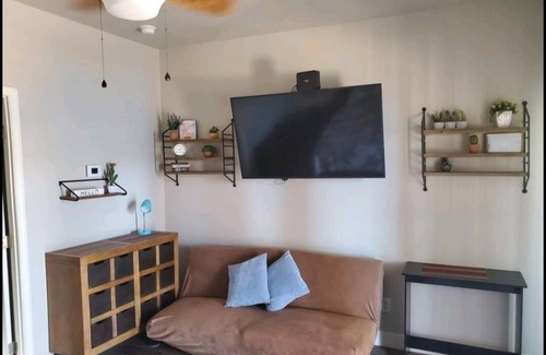Parker Dam Villa | Riverfront Beach Villa 7