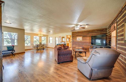 Brady Casa | Riverfront Brady Retreat on 25 Acres!