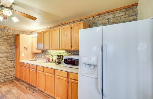 Brady Casa | Riverfront Brady Retreat on 25 Acres!