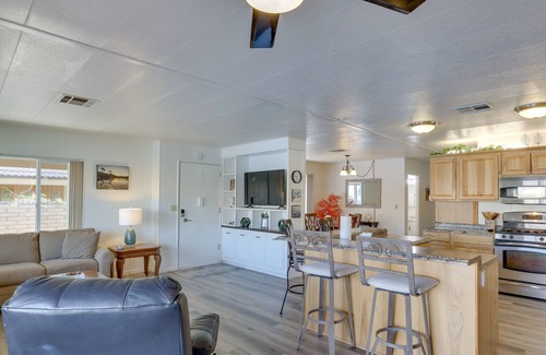 Bullhead City Casa | Riverfront Bullhead City House w/ Balcony!