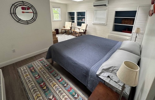 Hampden Cabaña | Riverfront Cabin in Hampden