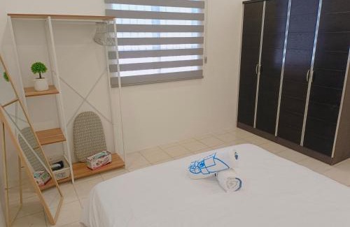 Telok Casa | Riverfront City, Up to 8 Pax, 3 Bedrooms, 2 Bathrooms, 2 Car Park by Star Home