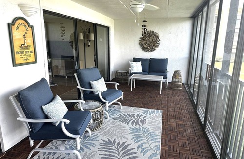 Cocoa Isles Condominio | RIVERFRONT CONDO LIVING! Marvelous 2-bedroom condo in Cocoa Beach