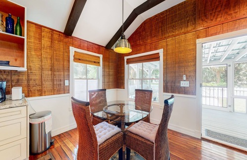 Bonita Springs Cabaña | Riverfront dog-friendly cottages with kayaks, dock, patio, grill, & water views