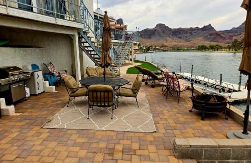 Parker Strip Casa | Riverfront Escape with dock