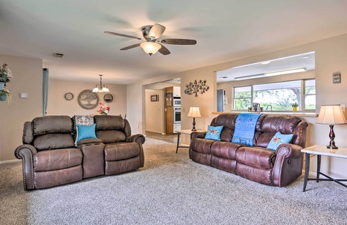 Los Fresnos Casa | Riverfront Family Home: Yard, Orchard, Dock!