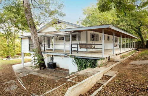 New Braunfels Casa | Riverfront Farmhouse 5br With Views, And Kayaks
